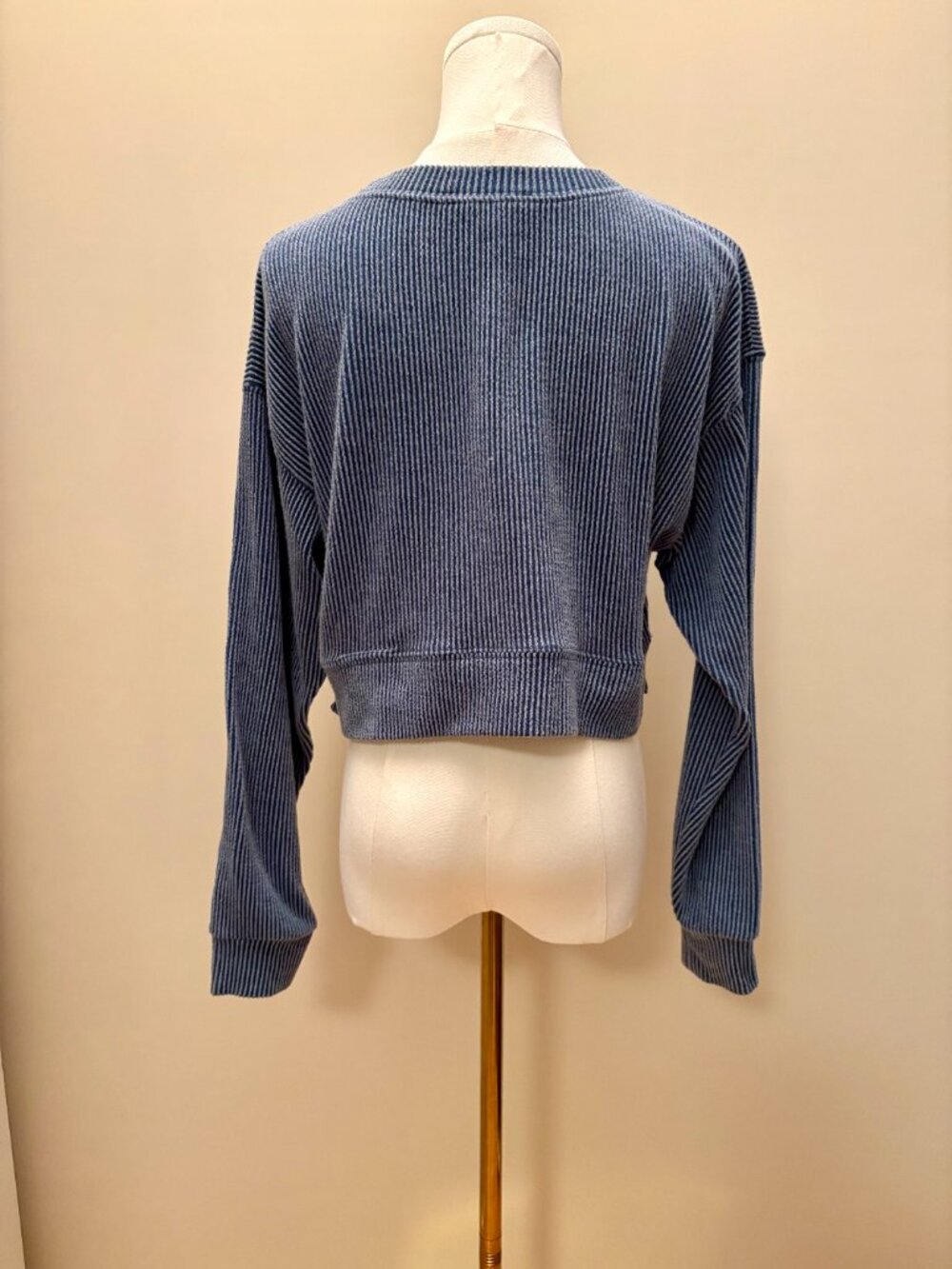 Lulus Slate Blue Textured Ribbed Long Sleeve Crop Top - Picture 4 of 6